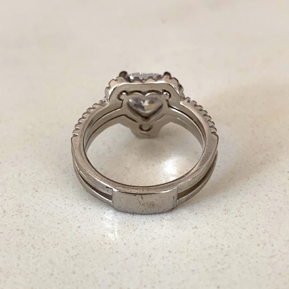 Silver Ring - Picture 4 of 5